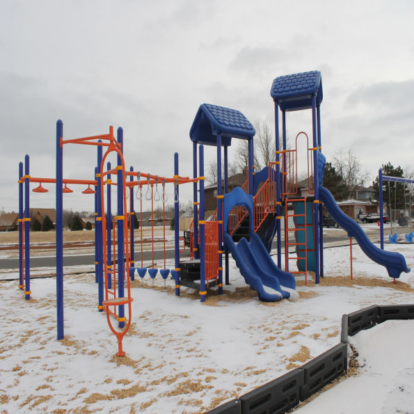 Guthrie Play Structure