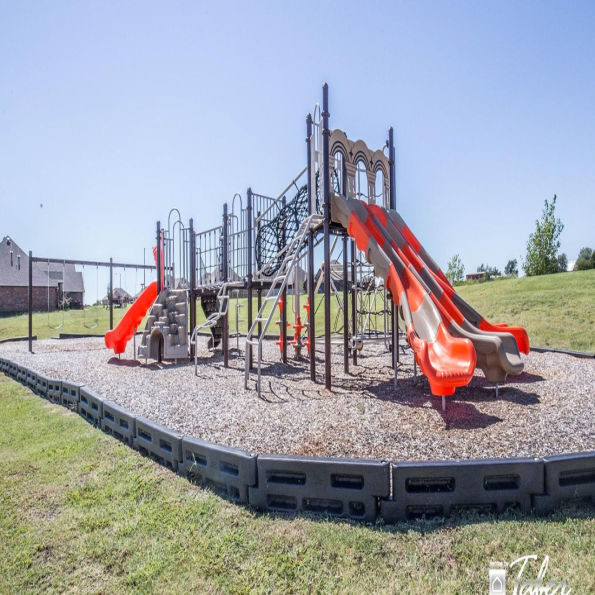 Maysville Play Structure
