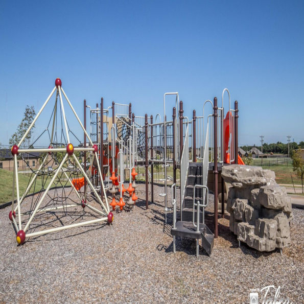 Maysville Play Structure