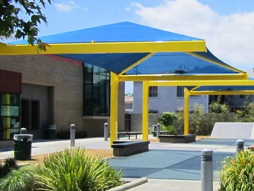 Single Full Hip Cantilever Shade