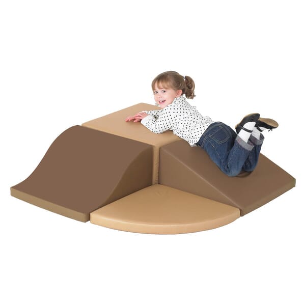 Cozy Woodland Terrace Climber