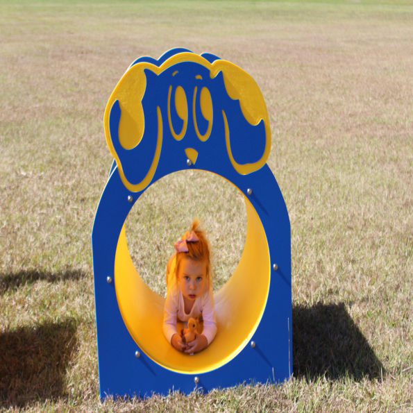 Duke the Dog Single Tunnel